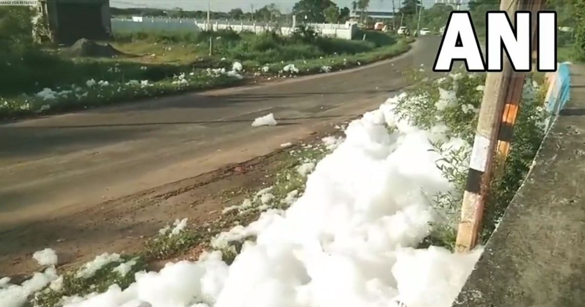 Tamil Nadu: Toxic foam from channel poses threat to road users in Madurai